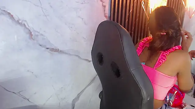 Penelopee Rouse online show from April 9, 2026, 7:08 pm