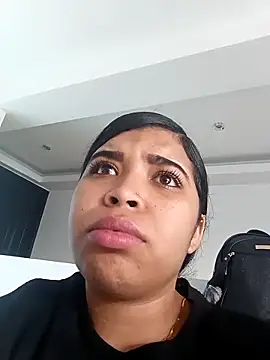 MadissonRizz online show from November 4, 2025, 7:35 pm