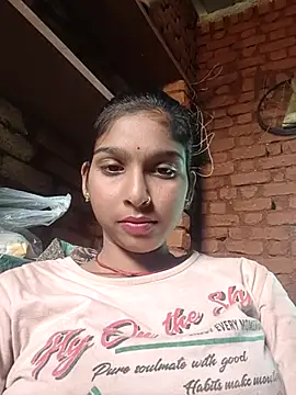 Snapshot of Yatiksha_Beby chatting on October 16, 2025, 7:31 am Yatiksha Beby online show from October 16, 2025, 7:31 am