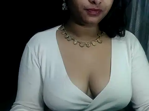 Snapshot of DearKimmi chatting on January 4, 2025, 12:37 am DearKimmi online show from January 4, 2025, 12:37 am