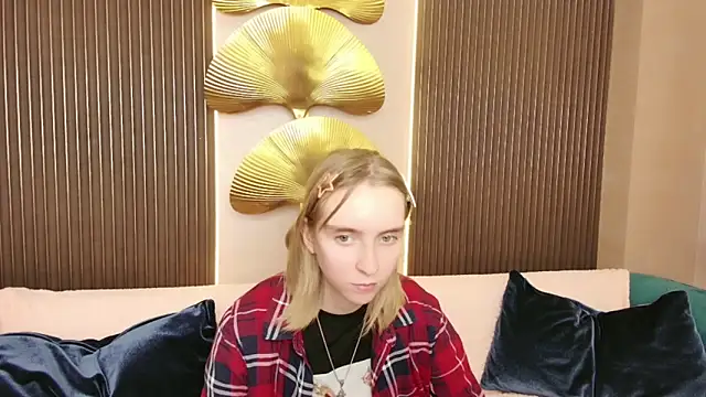 Snapshot of Beverly_Gomes chatting on September 9, 2025, 10:04 am Beverly Gomes online show from September 9, 2025, 10:04 am