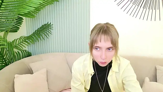 Snapshot of Beverly_Gomes chatting on September 26, 2025, 5:44 am Beverly Gomes online show from September 26, 2025, 5:44 am