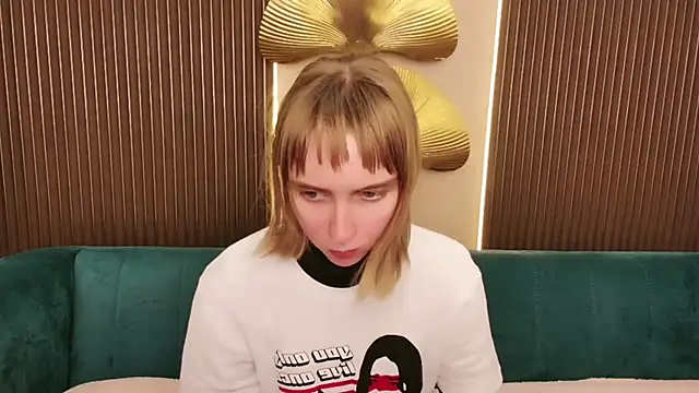 Snapshot of Beverly_Gomes chatting on September 27, 2025, 10:42 am Beverly Gomes online show from September 27, 2025, 10:42 am