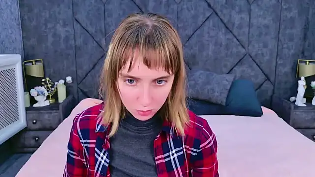 Snapshot of Beverly_Gomes chatting on September 28, 2025, 6:19 am Beverly Gomes online show from September 28, 2025, 6:19 am