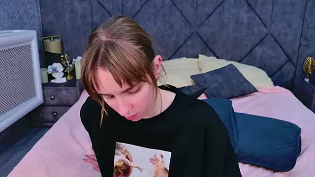 Snapshot of Beverly_Gomes chatting on October 5, 2025, 7:17 am Beverly Gomes online show from October 5, 2025, 7:17 am