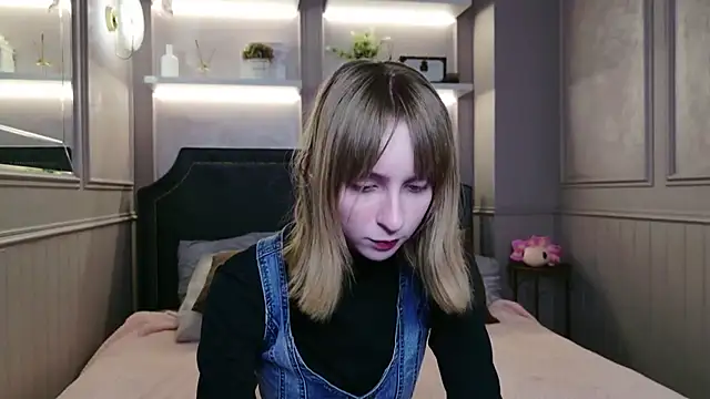 Snapshot of Beverly_Gomes chatting on November 6, 2025, 3:46 pm Beverly Gomes online show from November 6, 2025, 3:46 pm