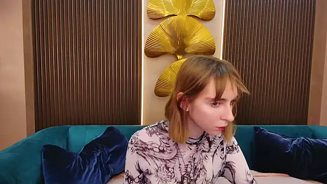 Snapshot of Beverly_Gomes chatting on December 1, 2025, 3:28 pm Beverly Gomes online show from December 1, 2025, 3:28 pm