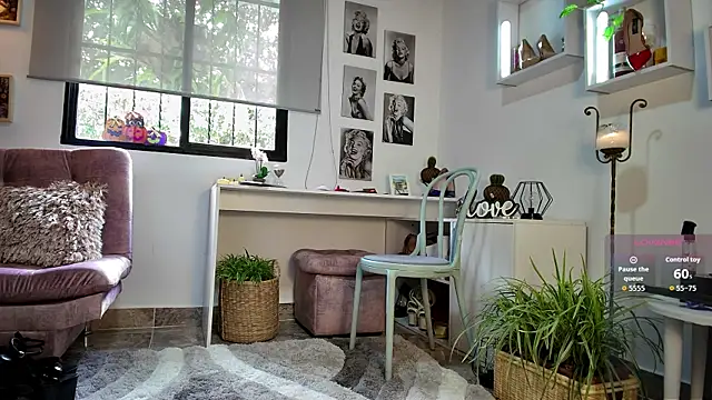 Snapshot of mrs_edha chatting on October 23, 2025, 12:26 pm mrs edha online show from October 23, 2025, 12:26 pm