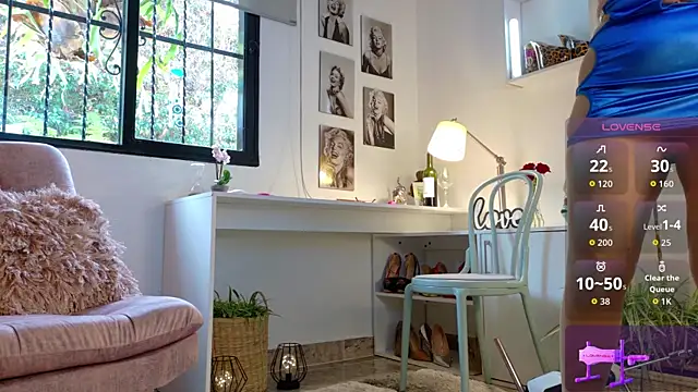 Snapshot of mrs_edha chatting on November 7, 2025, 12:27 pm mrs edha online show from November 7, 2025, 12:27 pm