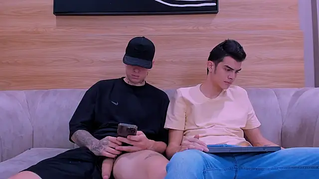 Snapshot of junior_friendss chatting on January 17, 2026, 8:56 pm junior friendss online show from January 17, 2026, 8:56 pm