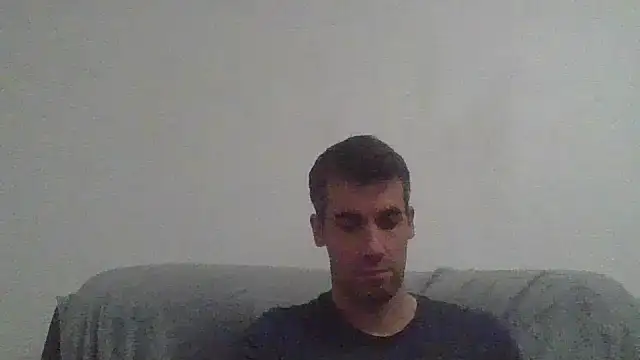 Snapshot of JulioIsHere4you chatting on November 9, 2025, 10:52 pm JulioIsHere4you online show from November 9, 2025, 10:52 pm