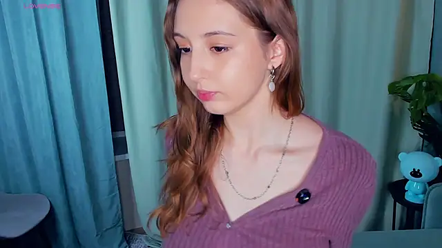 LaritaYoseph online show from December 2, 2025, 4:46 pm