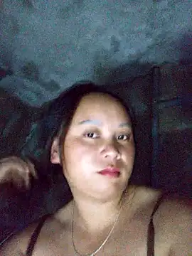 Snapshot of -Kitty-92 chatting on October 2, 2025, 10:39 pm -Kitty-92 online show from October 2, 2025, 10:39 pm