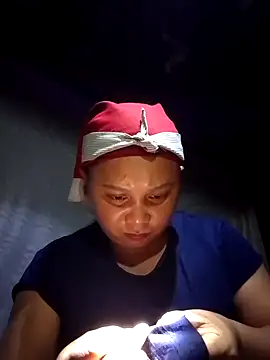 Snapshot of -Kitty-92 chatting on October 19, 2025, 1:45 pm -Kitty-92 online show from October 19, 2025, 1:45 pm