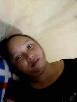 Snapshot of -Kitty-92 chatting on October 22, 2025, 10:09 pm -Kitty-92 online show from October 22, 2025, 10:09 pm