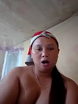 Snapshot of -Kitty-92 chatting on October 26, 2025, 2:45 pm -Kitty-92 online show from October 26, 2025, 2:45 pm