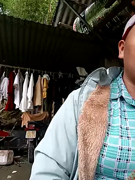 Snapshot of -Kitty-92 chatting on November 1, 2025, 3:52 am -Kitty-92 online show from November 1, 2025, 3:52 am