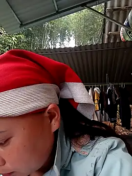 Snapshot of -Kitty-92 chatting on November 2, 2025, 4:15 am -Kitty-92 online show from November 2, 2025, 4:15 am