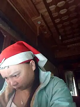 Snapshot of -Kitty-92 chatting on November 4, 2025, 10:42 pm -Kitty-92 online show from November 4, 2025, 10:42 pm