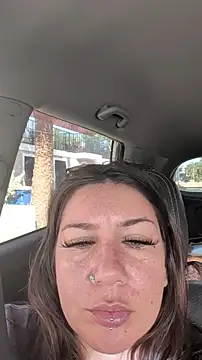 Snapshot of totts_ chatting on November 5, 2025, 8:20 pm totts online show from November 5, 2025, 8:20 pm