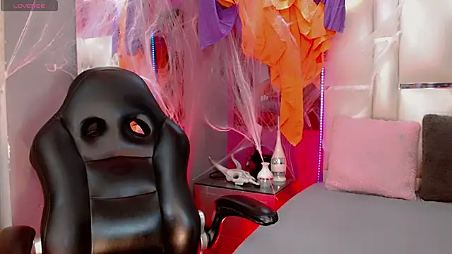 Snapshot of BabyAmatiis_ chatting on October 31, 2025, 11:00 am BabyAmatiis online show from October 31, 2025, 11:00 am