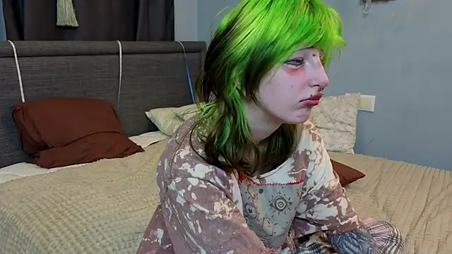 Snapshot of KandraCruser chatting on October 1, 2025, 8:37 pm KandraCruser online show from October 1, 2025, 8:37 pm