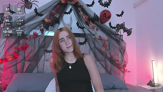 Snapshot of Isa_blue14 chatting on October 20, 2025, 8:42 pm Isa blue14 online show from October 20, 2025, 8:42 pm