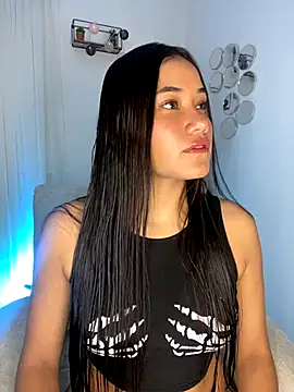 Snapshot of AlisxxnFx chatting on November 15, 2025, 3:59 am AlisxxnFx online show from November 15, 2025, 3:59 am