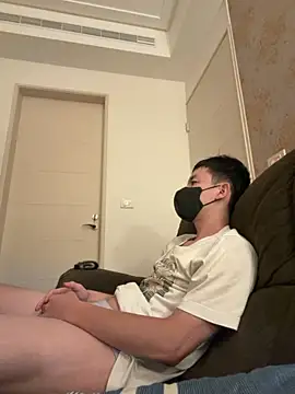 Snapshot of kaikai1335 chatting on October 9, 2025, 3:32 pm kaikai1335 online show from October 9, 2025, 3:32 pm