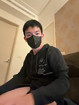 Snapshot of kaikai1335 chatting on November 6, 2025, 2:40 pm kaikai1335 online show from November 6, 2025, 2:40 pm