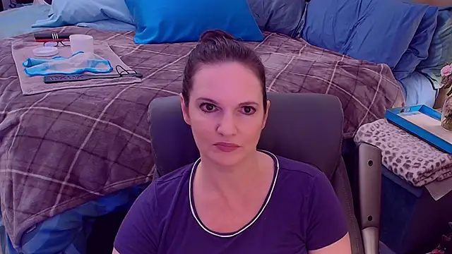 ninajaymes online show from September 25, 2025, 9:40 pm