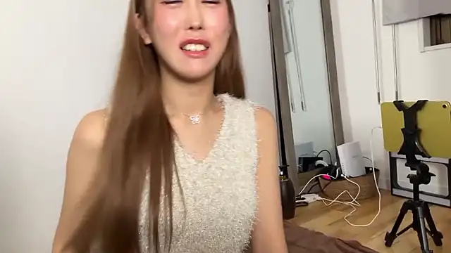 Nakadashi-kun online show from October 4, 2025, 12:47 pm