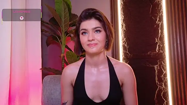 Snapshot of La_Diabla_111_ chatting on October 7, 2025, 8:28 pm La Diabla 111 online show from October 7, 2025, 8:28 pm