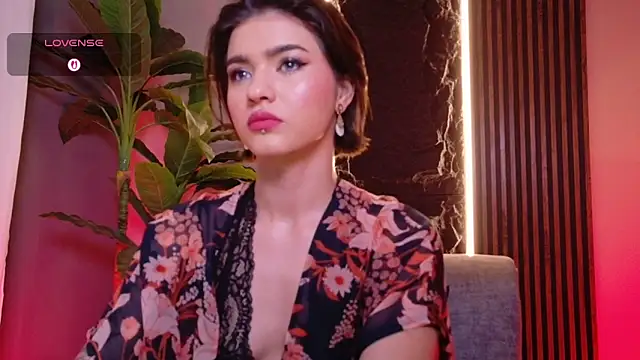 La Diabla 111  online show from October 8, 2025, 12:03 pm