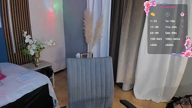 La Diabla 111  online show from February 16, 2026, 8:49 pm