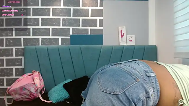 Snapshot of Chloe_Brown3 chatting on November 7, 2025, 6:08 pm Chloe Brown3 online show from November 7, 2025, 6:08 pm