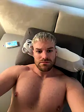 Snapshot of TheKevinboy chatting on October 6, 2025, 11:51 am TheKevinboy online show from October 6, 2025, 11:51 am