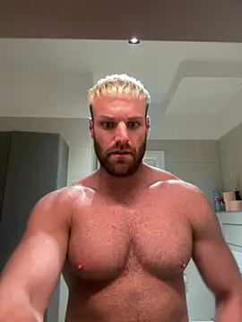 Snapshot of TheKevinboy chatting on April 11, 2026, 11:42 pm TheKevinboy online show from April 11, 2026, 11:42 pm