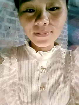 Suni2345 online show from October 16, 2025, 2:18 pm