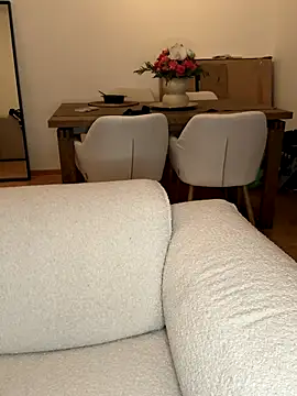 SophiiaStarr online show from November 28, 2025, 5:48 pm