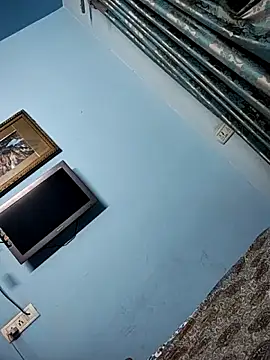 iaminyou online show from October 22, 2025, 5:13 pm