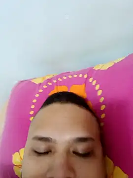 Snapshot of Alexboy022025 chatting on October 12, 2025, 4:33 am Alexboy022025 online show from October 12, 2025, 4:33 am