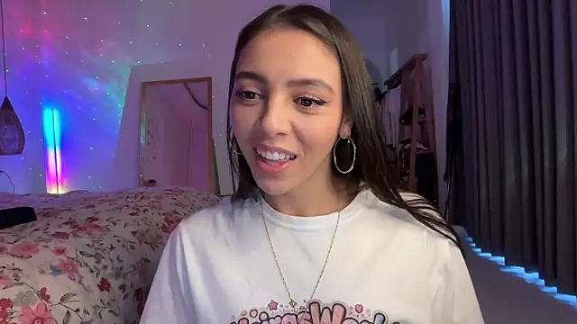 Snapshot of keirasworld chatting on June 8, 2026, 1:28 am keirasworld online show from June 8, 2026, 1:28 am