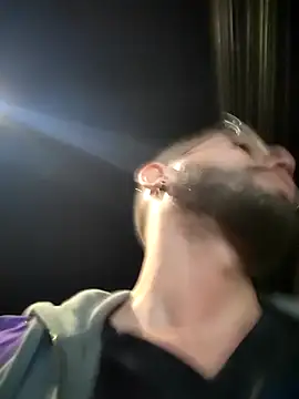 DanteWinter online show from October 19, 2025, 1:50 am