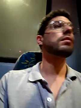 DanteWinter online show from December 4, 2025, 2:21 am