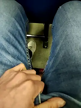 DanteWinter online show from March 26, 2026, 2:17 am