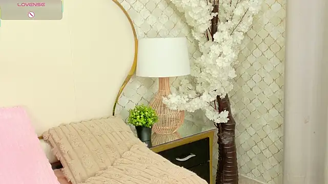 MadissonBonny  online show from October 22, 2025, 9:20 am