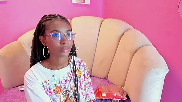 MarianRosse online show from October 2, 2025, 8:27 pm