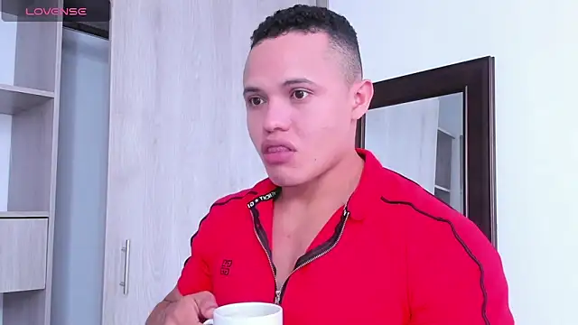 KingLevi01 online show from September 30, 2025, 4:34 pm