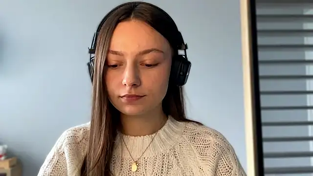 Snapshot of SoulHiperAgne_ chatting on September 30, 2025, 12:21 pm SoulHiperAgne online show from September 30, 2025, 12:21 pm